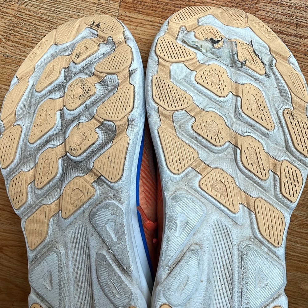 Hoka One One - Picture 7 of 8